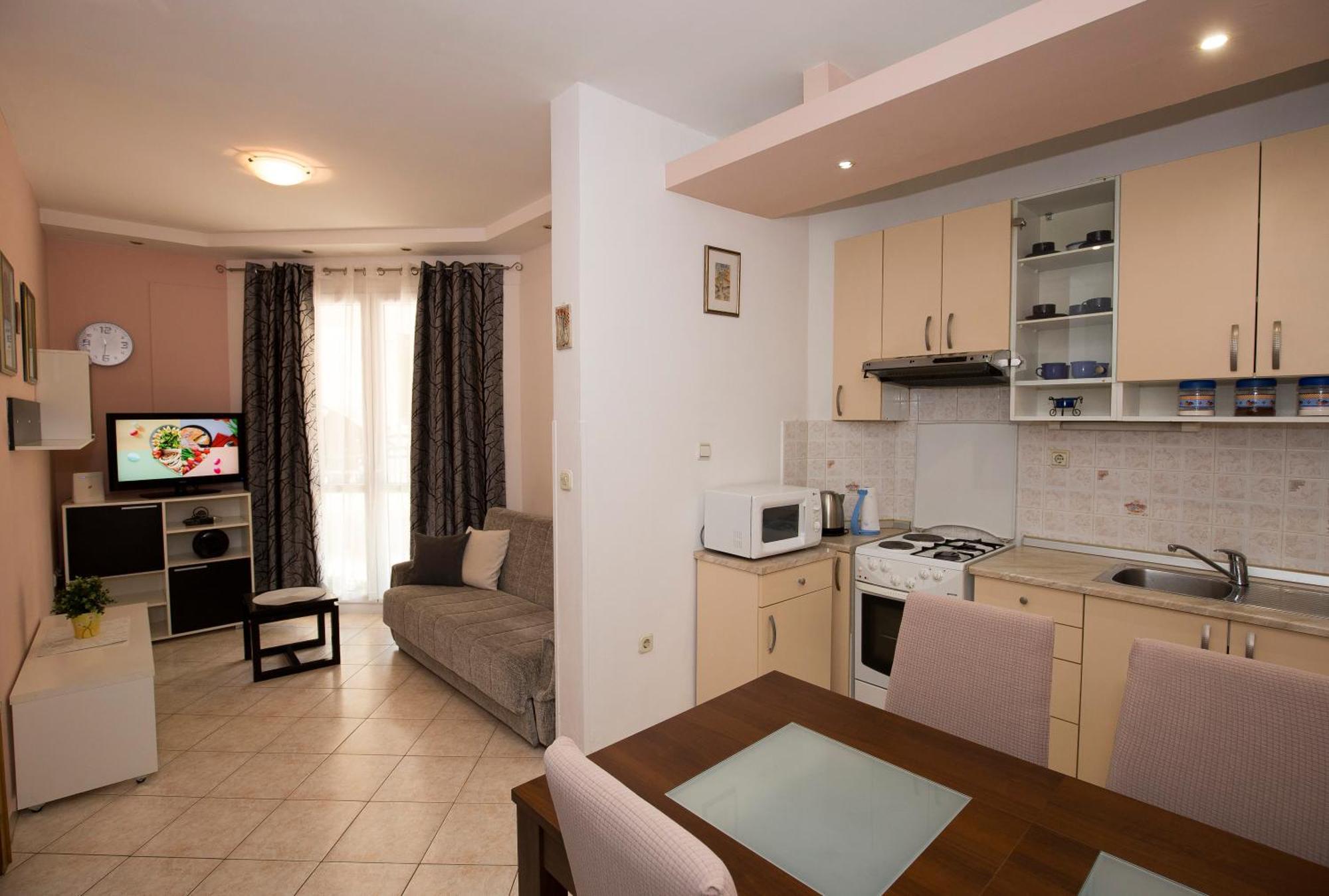 אומיס Apartman Roza מראה חיצוני תמונה